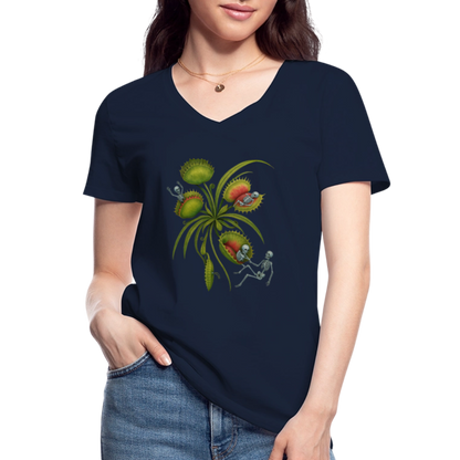 Flora Mortis - Venusfliegenfalle mit Skeletten - Klassisches Frauen-T-Shirt mit V-Ausschnitt - by Artful Alchemist