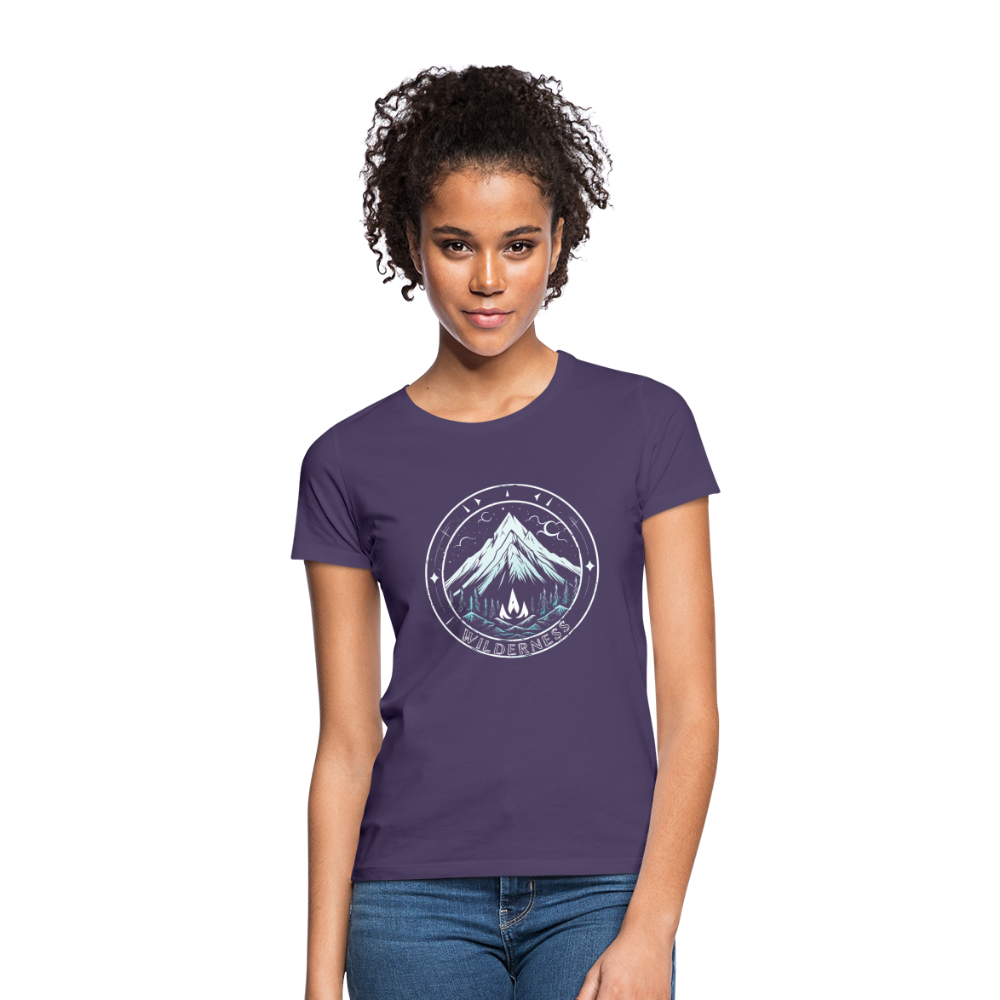 Cooles Wanderer Motiv mit Lagerfeuer - Frauen T-Shirt - Dunkellila